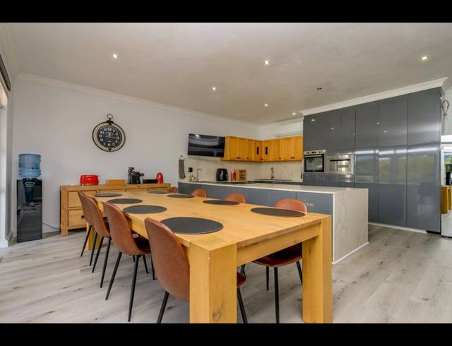 4 BEDROOM HOUSE FOR SALE IN LA LUCIA